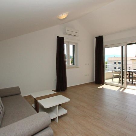 Apartments By The Sea Baska, Krk - 18845 Екстер'єр фото